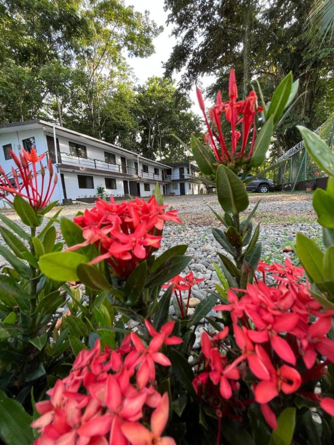 Hotel Azul Coral Cahuita Exterior foto